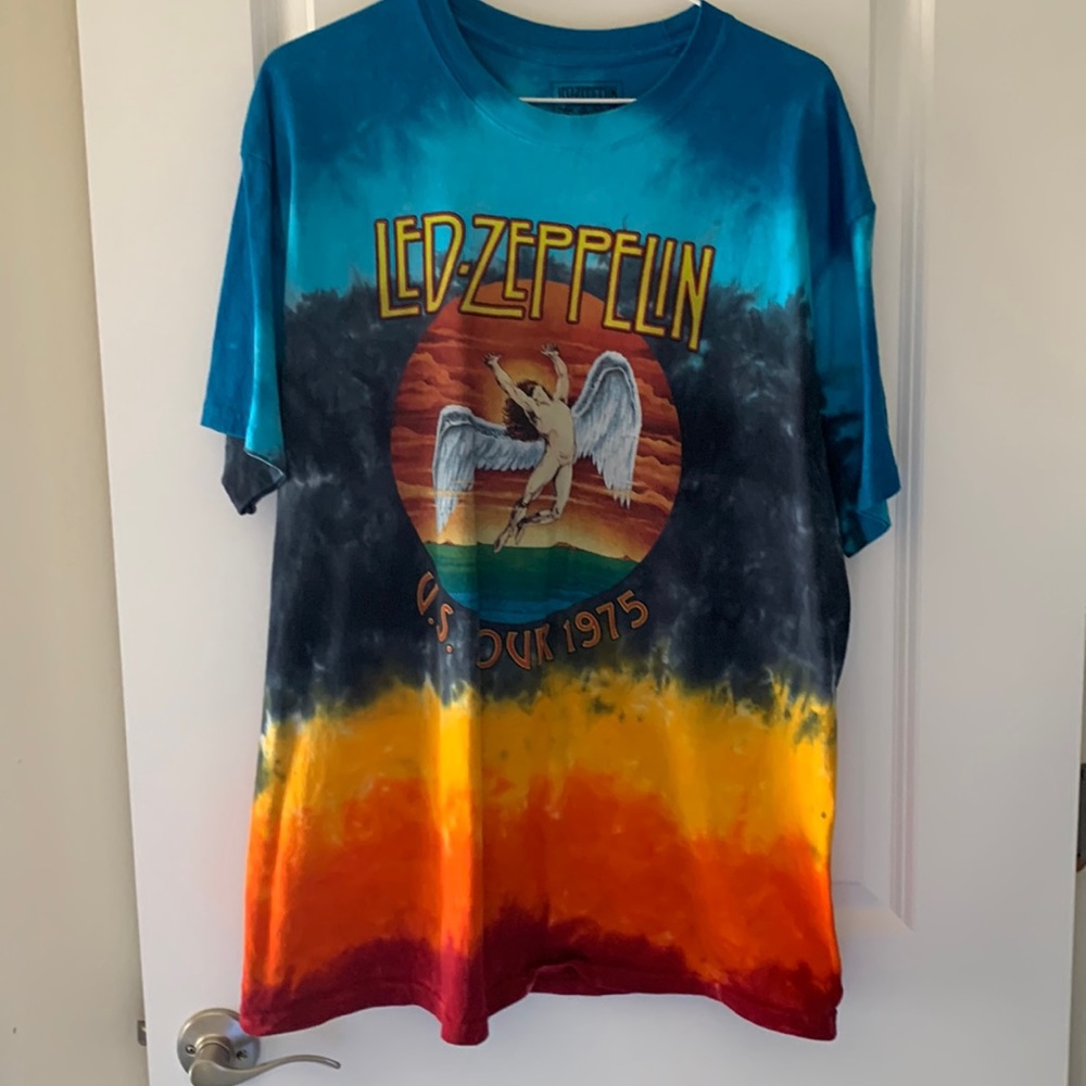NWOT Official Led Zeppelin Tee